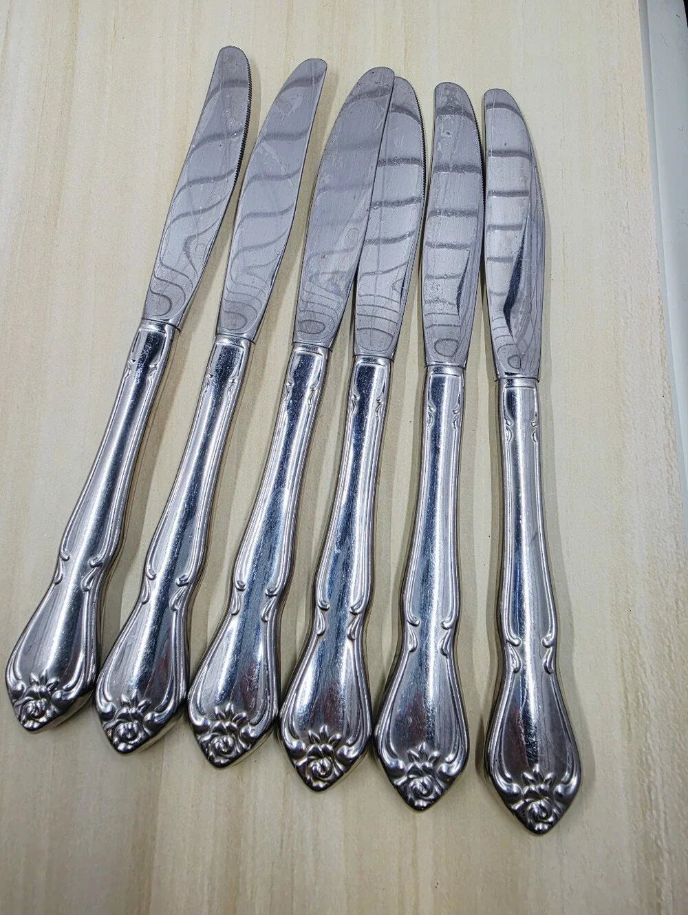 Oneida Arbor Rose True Rose Stainless Steel Flatware Set Of 18